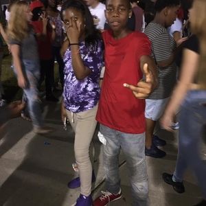 Meet your Posher, Lo